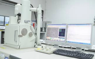 Scanning Electron Microscope (SEM)